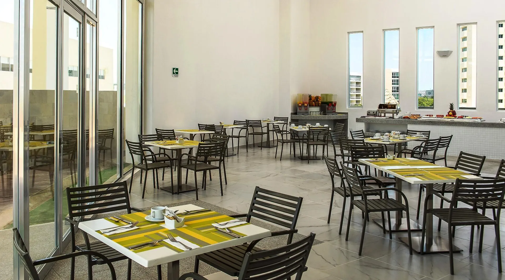 Krystal Urban Cancun & Beach Club