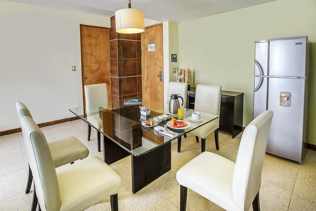 Hotel Krystal Urban Cancun & Beach Club